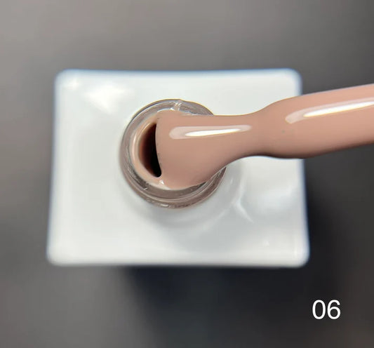 LOONA COLOUR RUBBER BASE 06