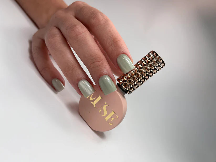 MUSE Gel Polish 47 Cat Eye Light Green