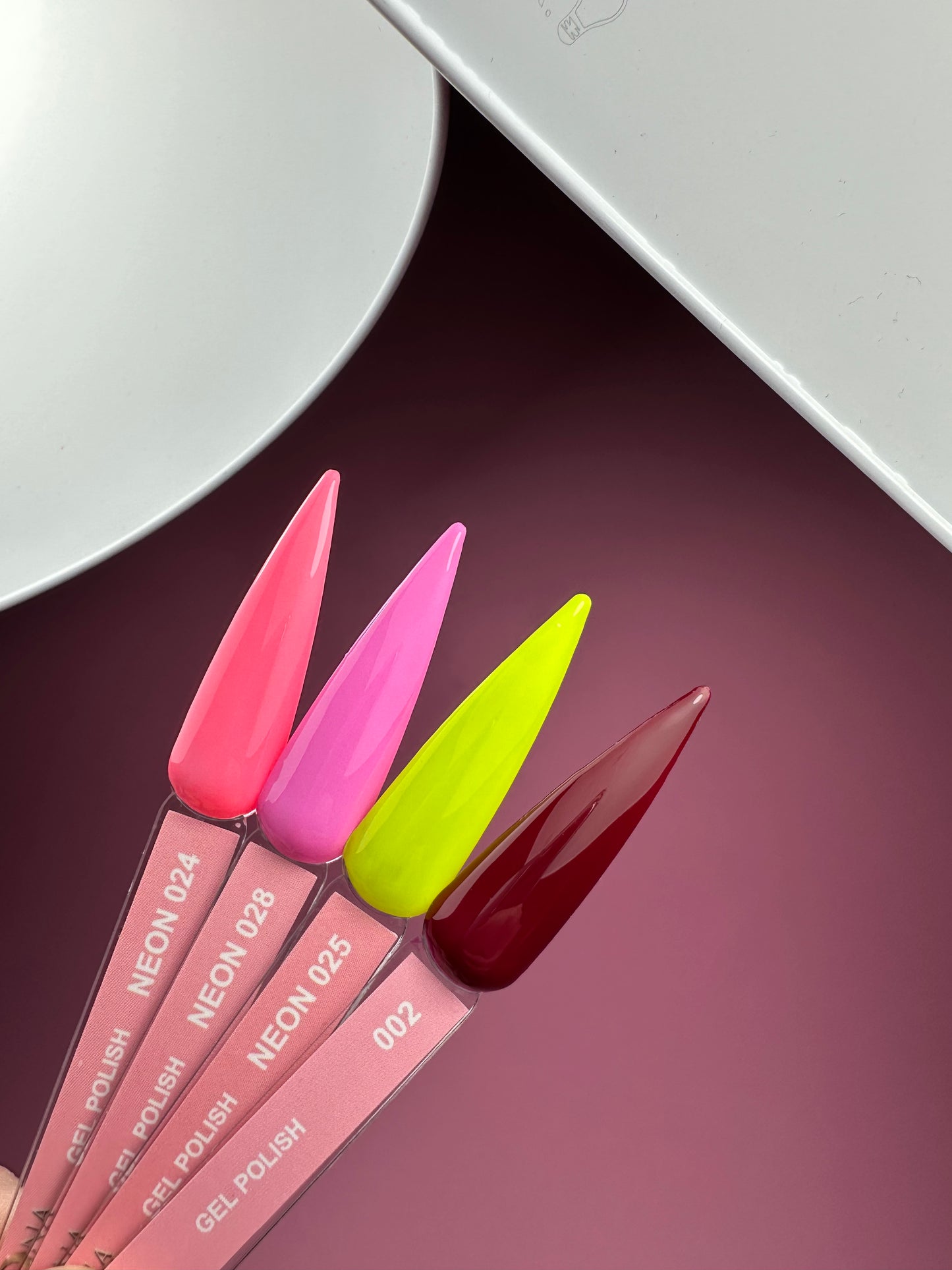 LOONA Gel Polish 25