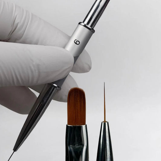 Saga Gel Brush + Liner