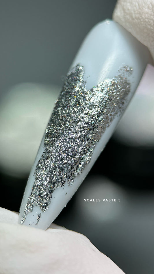 SAGA Scales Paste 5g 05