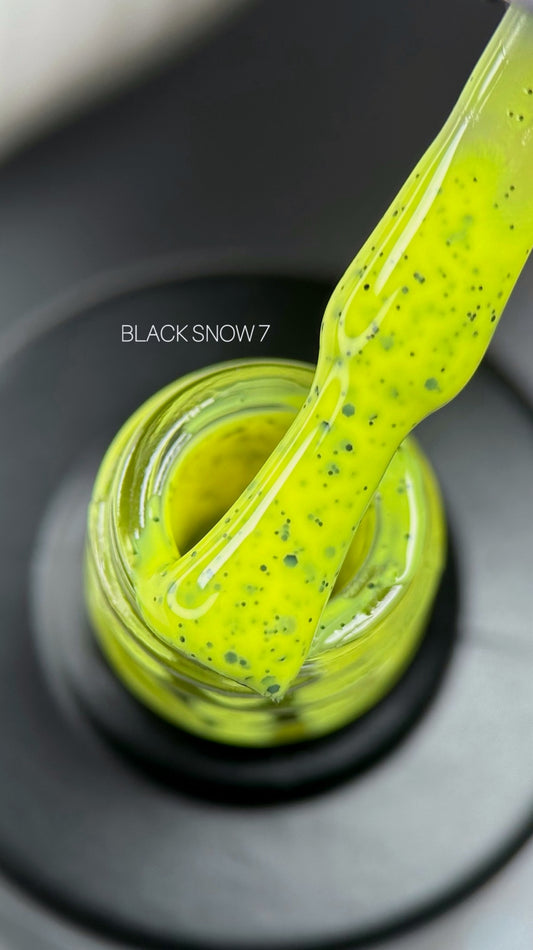 Saga Gel Polish Black Snow 10 ml 07