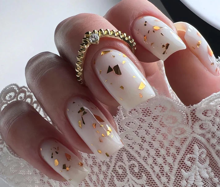 LOONA GOLD FLAKES TOP COAT