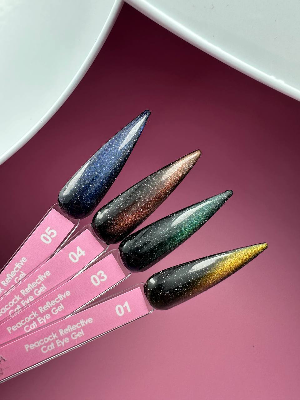 PEACOCK REFLECTIVE CAT EYE Gel Polish 01 15ml