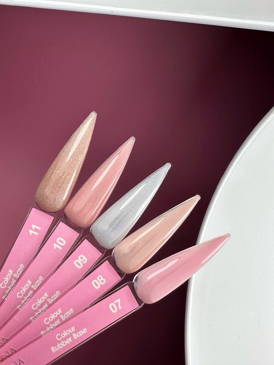 LOONA  COLOR RUBBER BASE 07  15ml