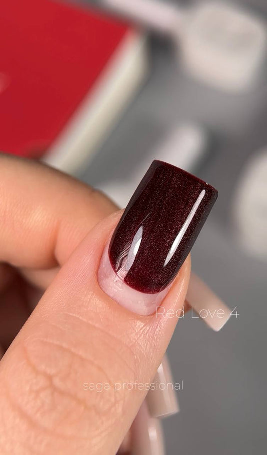 Saga Gel Polish Love Red 10 ml 04