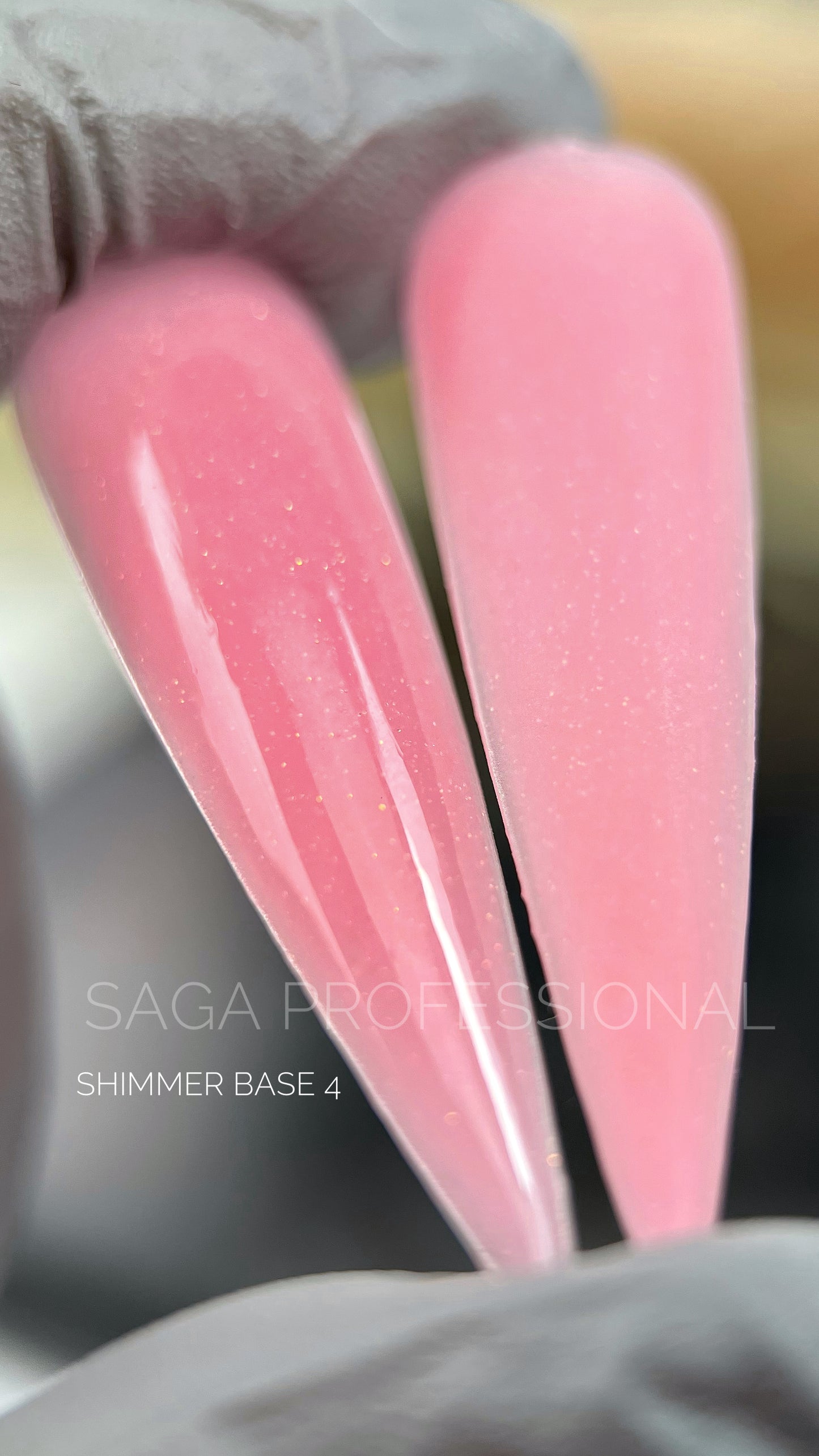 SAGA Shimmer Base 15 ml 04