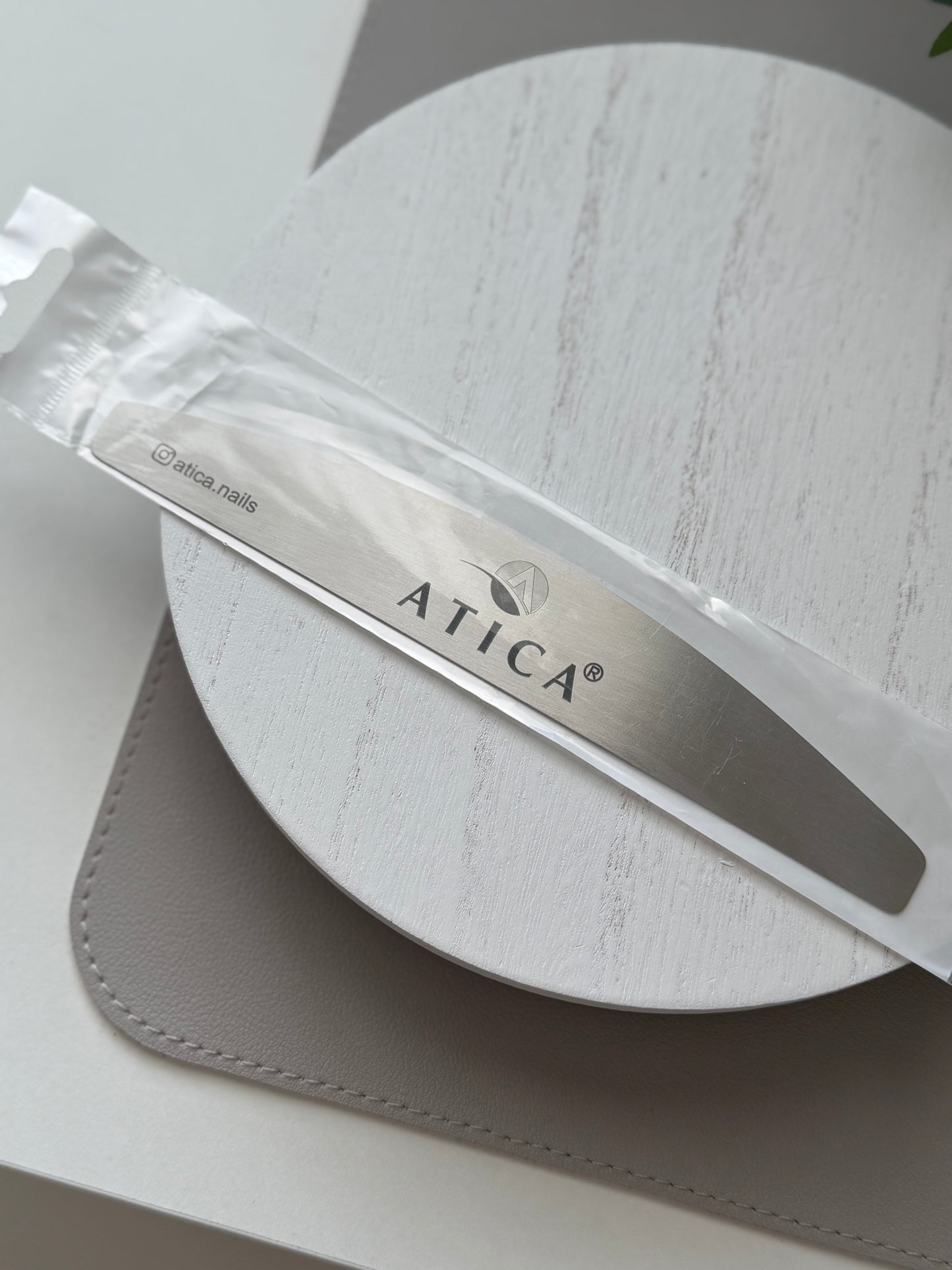 Atica Metal Base Convex