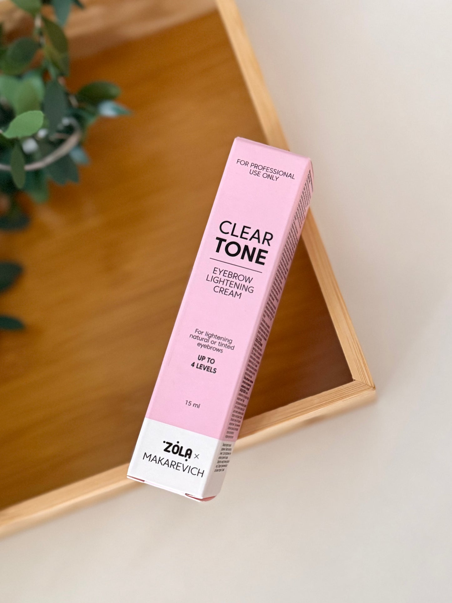 ZOLA X MAKAREVICH EYEBROWN LIGHTENING CREAM CLEAR TONE