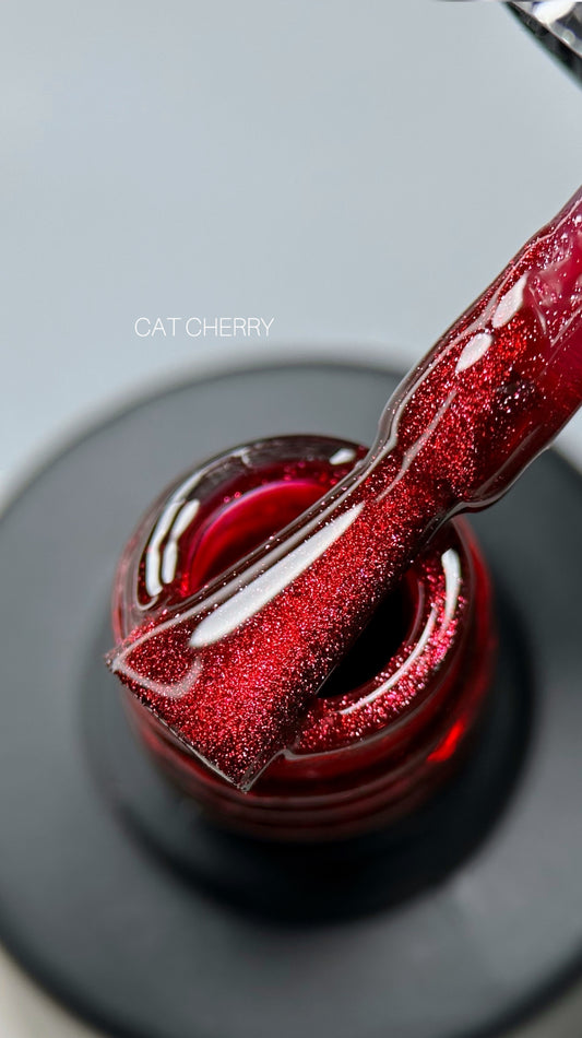 Saga Cat Shine Cherry